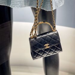 Chanel - New style for this season, very small form