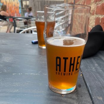 Athens Brewing - Thomas Beer - Brewpubs Near Me - Athens, Texas