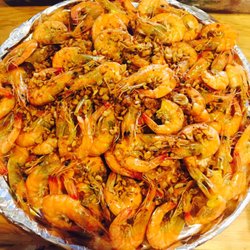 Eluzai Seafood Wet Market & Restaurant - Craving for seafoods?!! Come visit Eluzai Seafood Wet Market And Restaurant ! At CW Ortigas Home Depot Compound, Pasig City