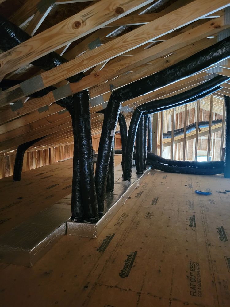 Slide of Handyman Kyle Duffey