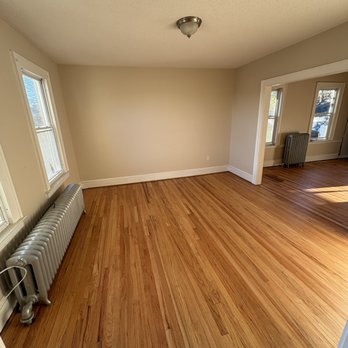 Dustless Hardwood Floors - Flooring Near Me - Manchester, Connecticut Dustless Hardwood Floors - Flooring Near Me - Manchester, Connecticut