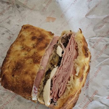 All’Antico Vinaio - Manalo - Sandwiches Near Me - Las Vegas, Nevada All’Antico Vinaio - Manalo - Sandwiches Near Me - Las Vegas, Nevada
