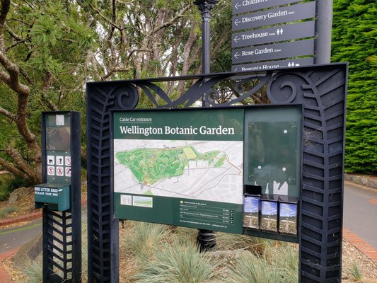 Wellington Botanic Garden by null