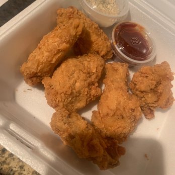 Wingzup - Country fried 10 Wings sauce and dry rub on the side garlic ranch dry rub and Korean sweet chili sauce - Chicken Wings Near Me - Austin, Texas Wingzup - Country fried 10 Wings sauce and dry rub on the side garlic ranch dry rub and Korean sweet chili sauce - Chicken Wings Near Me - Austin, Texas