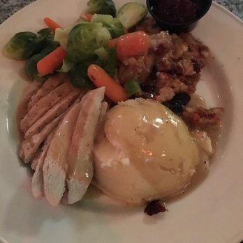 Hemingway's Restaurant - Bars Near Me - Toronto, Ontario Hemingway's Restaurant - Bars Near Me - Toronto, Ontario
