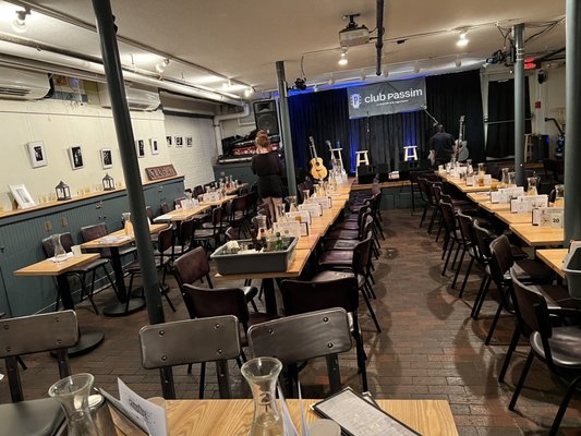 Club Passim by null