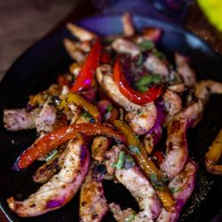 Cuates Cocina Mexicana - Fajitas de Pollo