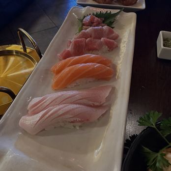 EAT'S SUSHI - Sushi Bars Near Me - Costa Mesa, California