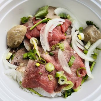 Com Tam Ninh Kieu - Brisket are medium rare, gets cooked once lime and hot soup are poured. I like that they care enough to do this. - Vietnamese Near Me - Bronx, New York Com Tam Ninh Kieu - Brisket are medium rare, gets cooked once lime and hot soup are poured. I like that they care enough to do this. - Vietnamese Near Me - Bronx, New York