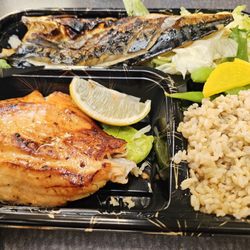 Bento & Curry - Misoyaki salmon & saba w/ brown rice & tossed salad $17