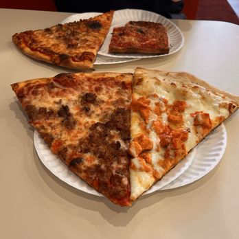 Villa Borghese - Pizza Near Me - Helmetta, New Jersey