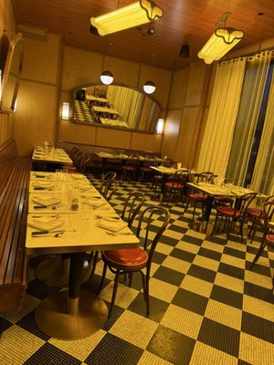 Zuzu Farmingdale by null