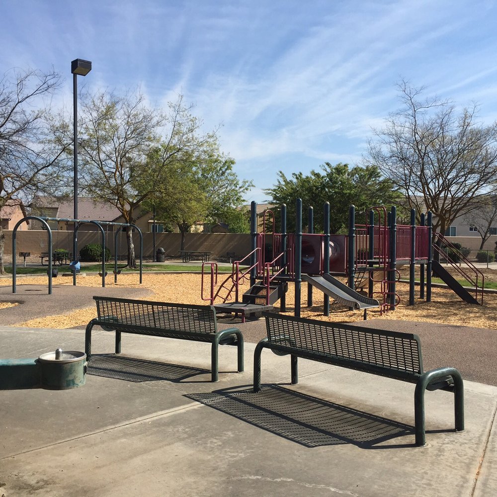 Orchid Park - Convenient benches - Parks Near Me - Fresno, California