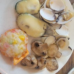 Clams, muscles, and scallop