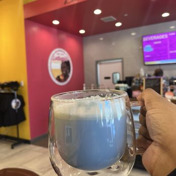 Lutunji's Palate - Blue chai latte - Desserts Near Me - Minneapolis, Minnesota