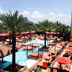 H20 Pool Bar