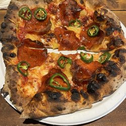 Gusto Wood Fire Pizza - Sweet and spicy