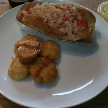 The Net Result - Take out lobster roll and scallops (didn't eat at the picinic tables, they don't serve on plates, I went back home to enjoy) - Seafood Near Me - Vineyard Haven, Massachusetts The Net Result - Take out lobster roll and scallops (didn't eat at the picinic tables, they don't serve on plates, I went back home to enjoy) - Seafood Near Me - Vineyard Haven, Massachusetts