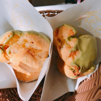 Beard Papa's - Desserts Near Me - Los Angeles, California