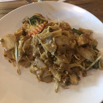Prai Kitchen - Sriracha Noodle** - Salad Near Me - West Hartford, Connecticut