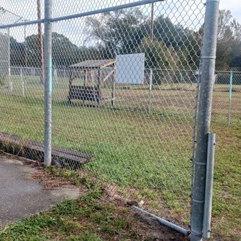Apalachicola Dog Park - Double gated entry to small dog park - Dog Parks Near Me - Apalachicola, Florida Apalachicola Dog Park - Double gated entry to small dog park - Dog Parks Near Me - Apalachicola, Florida