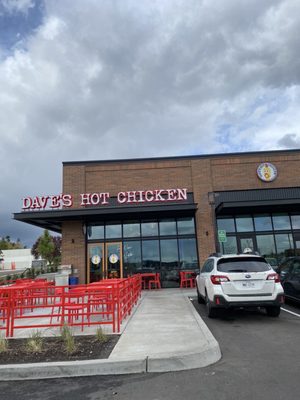 Dave's Hot Chicken by null