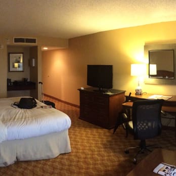 Madison Marriott West - King room - Hotels Near Me - Middleton, Wisconsin Madison Marriott West - King room - Hotels Near Me - Middleton, Wisconsin