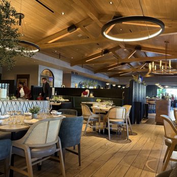 The Amalfi Llama - Fancy interior - Italian Near Me - San Diego, California