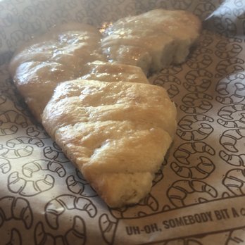 Cheddar's Scratch Kitchen - Croissants? - American Near Me - Odessa, Texas Cheddar's Scratch Kitchen - Croissants? - American Near Me - Odessa, Texas