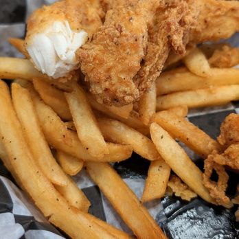 Strip's Chicken & Brewing - Crispy chicken strips and seasoned fries. - Breweries Near Me - Merriam, Kansas Strip's Chicken & Brewing - Crispy chicken strips and seasoned fries. - Breweries Near Me - Merriam, Kansas