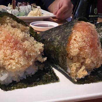 Sushi Grove - best salmon handrolls anywhere - Sushi Bars Near Me - Buffalo Grove, Illinois Sushi Grove - best salmon handrolls anywhere - Sushi Bars Near Me - Buffalo Grove, Illinois