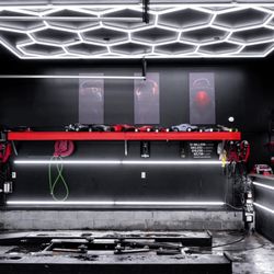 Fast Freddy's Detailing And Ceramic Works - Shop interior
