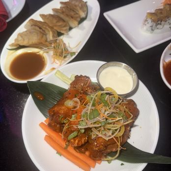 Mamasushi - Bronx - Sushi Bars Near Me - Bronx, New York