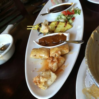 Basil Thai Restaurant - Thai platter ~ meant to be an appetizer, but my daughter will have it for dinner, thank you :) - Thai Near Me - Paso Robles, California