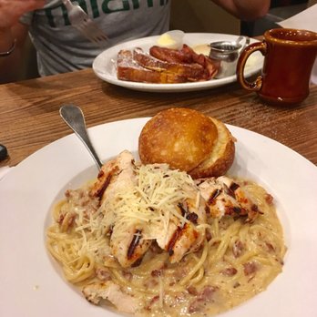 Pinecrest Diner - Pasta Carbonara with chicken - Diners Near Me - San Francisco, California Pinecrest Diner - Pasta Carbonara with chicken - Diners Near Me - San Francisco, California