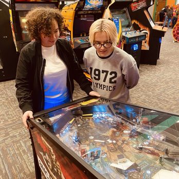 John's Pizza - The Walking Dead pinball - Pizza Near Me - Ridgecrest, California John's Pizza - The Walking Dead pinball - Pizza Near Me - Ridgecrest, California
