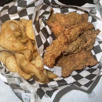 The Thirsty Chicken - The Chick 3 Piece Tenders - Chicken Wings Near Me - Leander, Texas