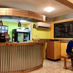 Pipi’s Pizza - Indoors-great for Individuals, Couples, Groups & Families