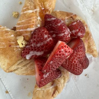 Mama G's Coffee - Strawberry pastry - Coffee & Tea Near Me - Sarasota, Florida