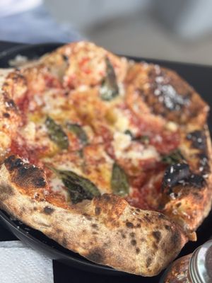 Yukon Pizza by null
