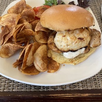 Twelves Grill & Cafe - Chicken Chesapeake - American Near Me - West Grove, Pennsylvania