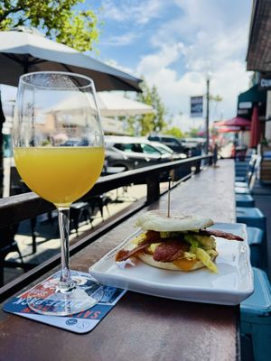 Curbside Eatery & Drinkery by null