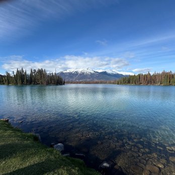 Fairmont Jasper Park Lodge - lake - Hotels Near Me - Jasper, Alberta