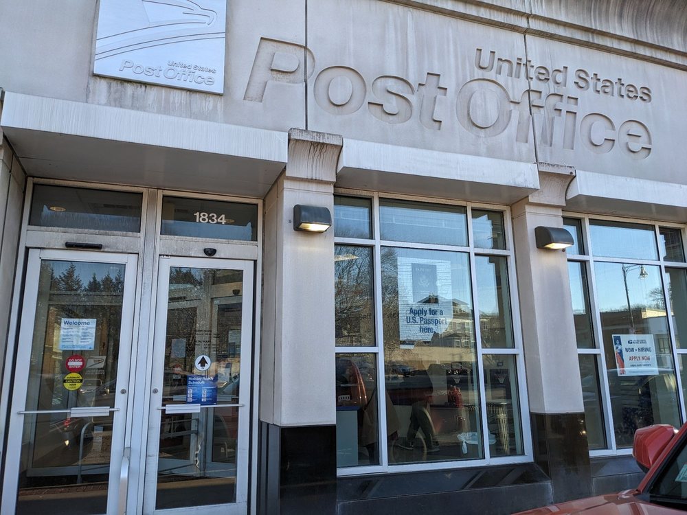 US POST OFFICE Updated September 2024 28 Reviews 1834 Centre St