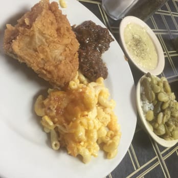 The Country Buffet - a plate of macaroni and cheese with a side of beans - Buffets Near Me - Sandersville, Georgia The Country Buffet - a plate of macaroni and cheese with a side of beans - Buffets Near Me - Sandersville, Georgia
