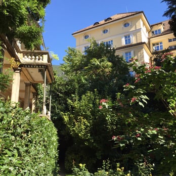 Laurin - Der Garten - Bars Near Me - Bolzano, BZ Laurin - Der Garten - Bars Near Me - Bolzano, BZ
