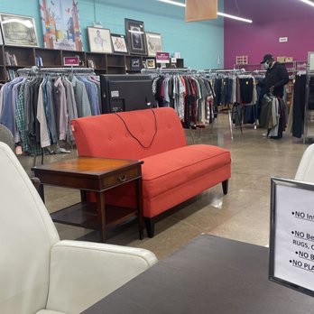 OUT OF THE CLOSET - Updated December 2024 - 70 Photos & 25 Reviews 