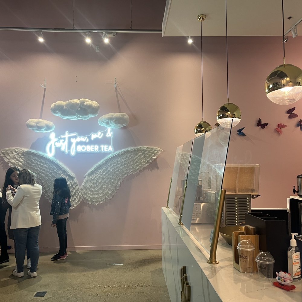Mochi Dough - Troy - Interior - Donuts Near Me - Troy, Michigan