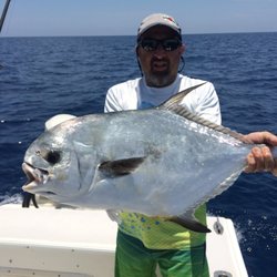 Aikatsi Sport Fishing - Nice Permit Wreck Fishing