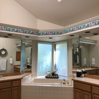 Interactive Remodeling - bathroom before, dusty pink tile - General Contractors Near Me